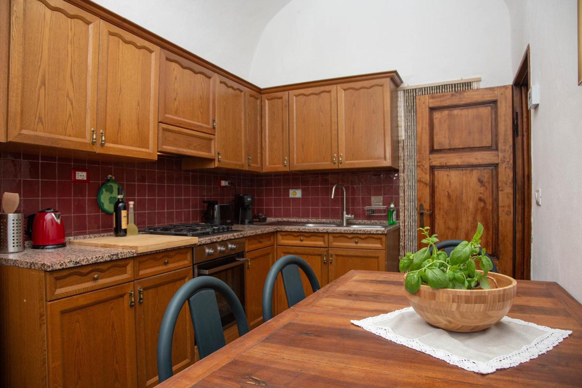 Il Cantuccio- Appartamento In Centro Con Giardino Volterra Exterior foto